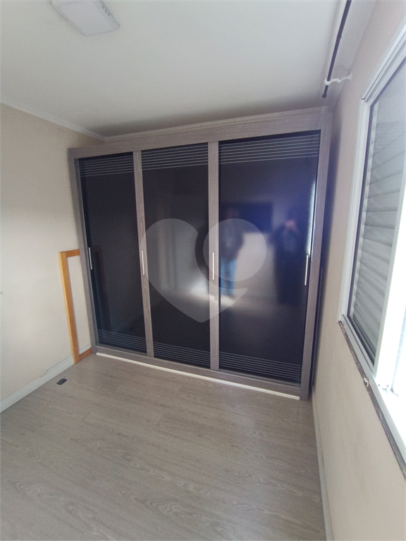 Apartamento semi mobiliado com 2 dorm. e excelente localizaçãop