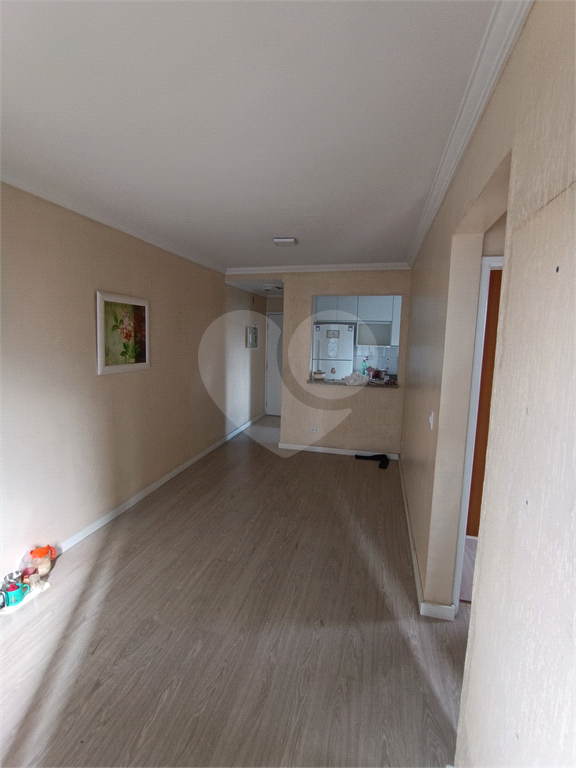 Apartamento semi mobiliado com 2 dorm. e excelente localizaçãop