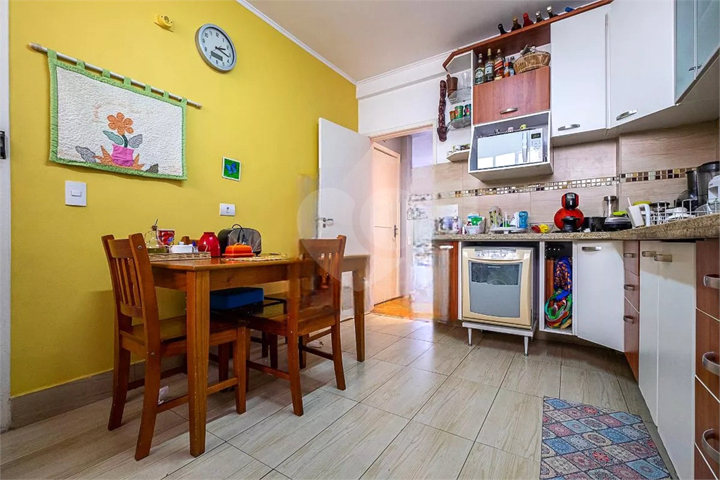 Apê de  2 quartos com Suíte Master à venda no Paraíso