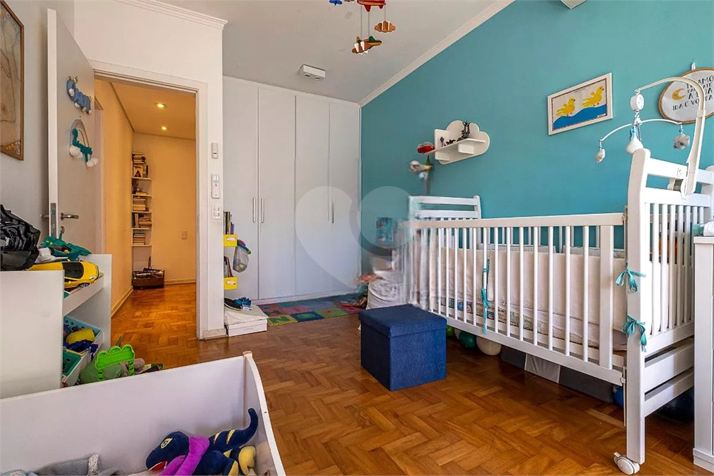 Apê de  2 quartos com Suíte Master à venda no Paraíso