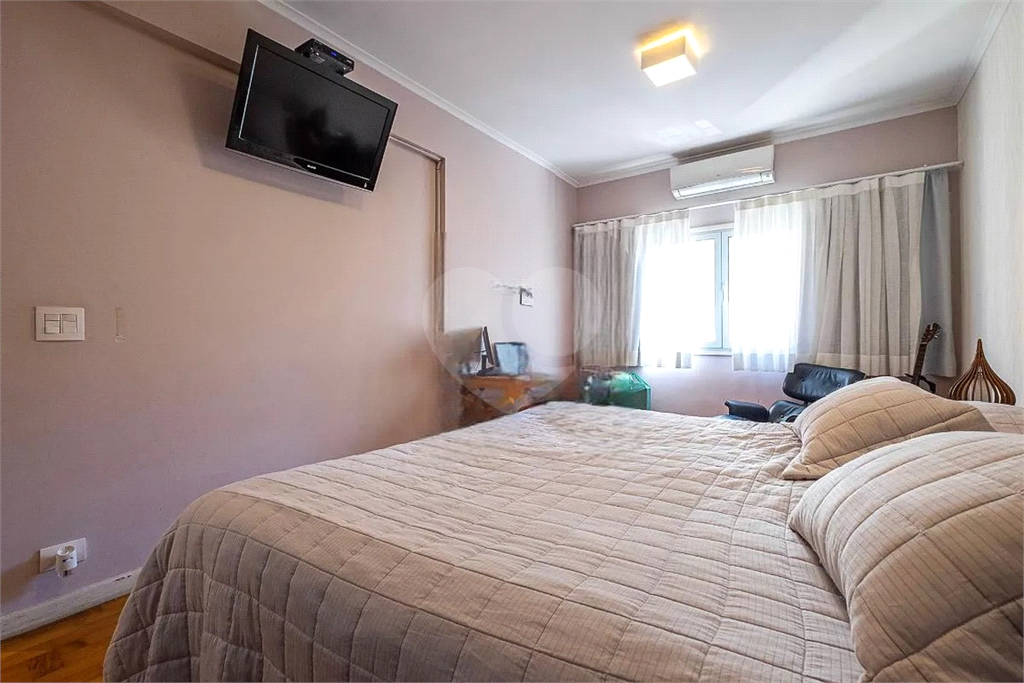 Apê de  2 quartos com Suíte Master à venda no Paraíso