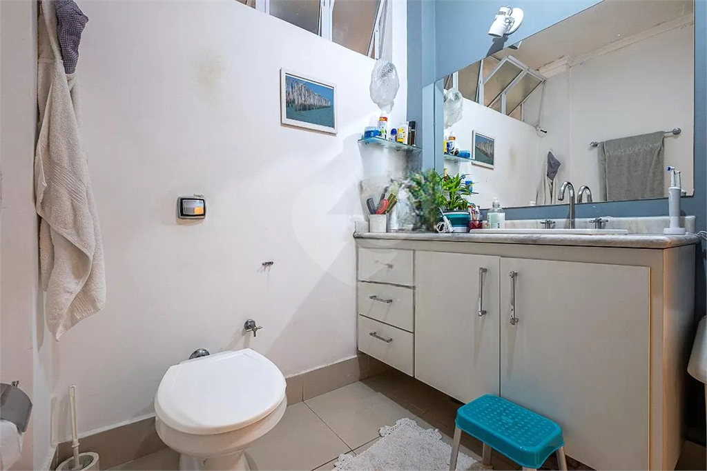 Apê de  2 quartos com Suíte Master à venda no Paraíso