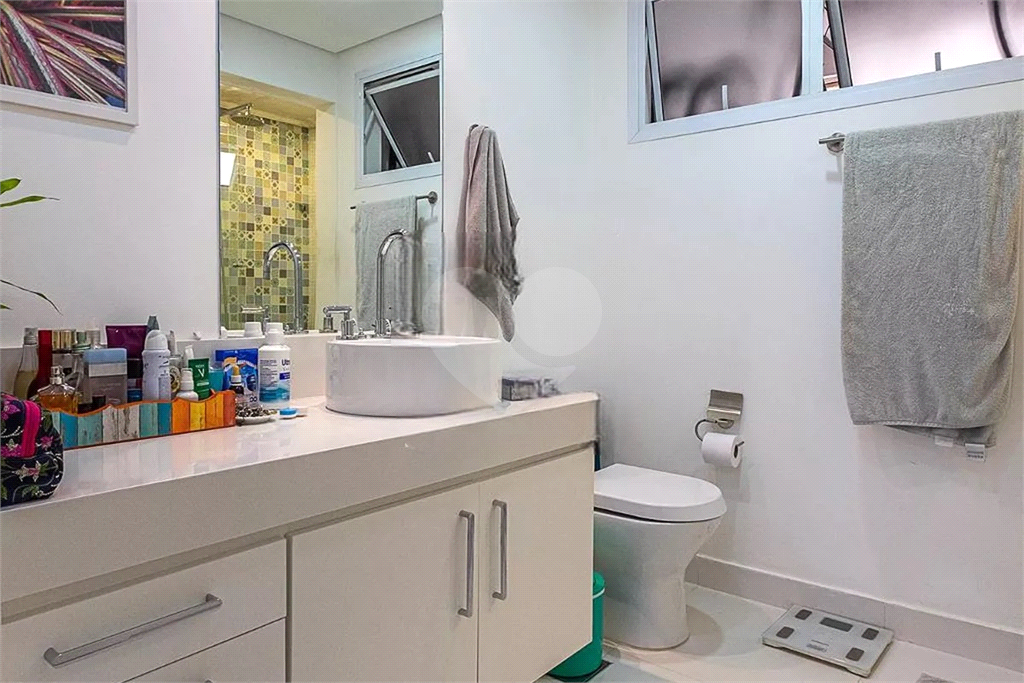 Apê de  2 quartos com Suíte Master à venda no Paraíso