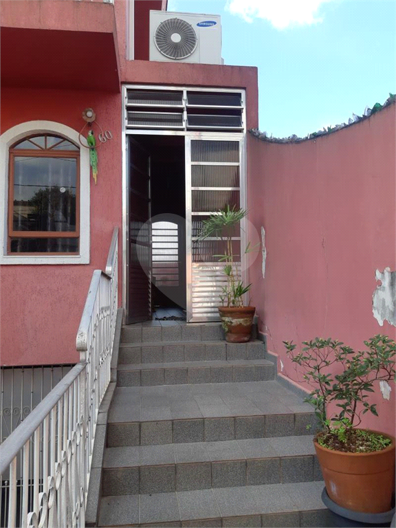 Sobrado a venda 3 quartos 3 vagas no Bairro Jardim Cachoeira - São Paulo