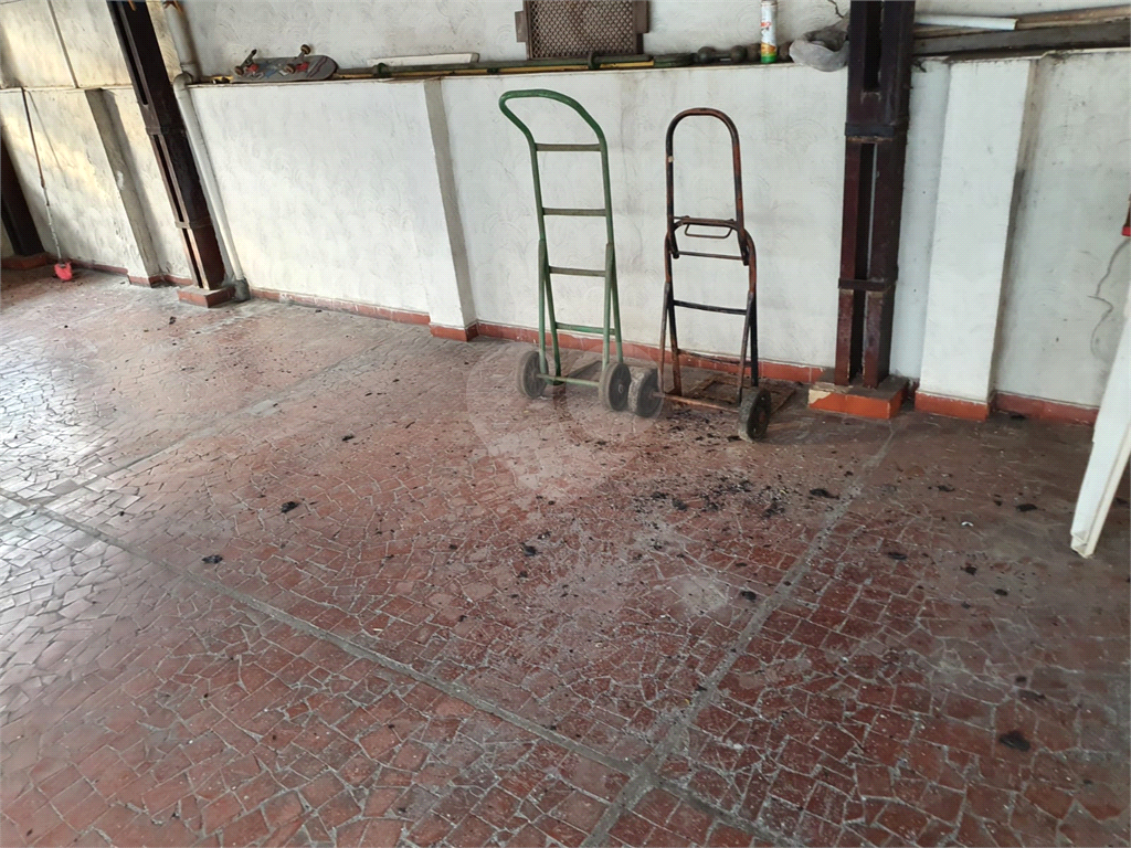 PRÉDIO INTEIRO em BOM RETIRO