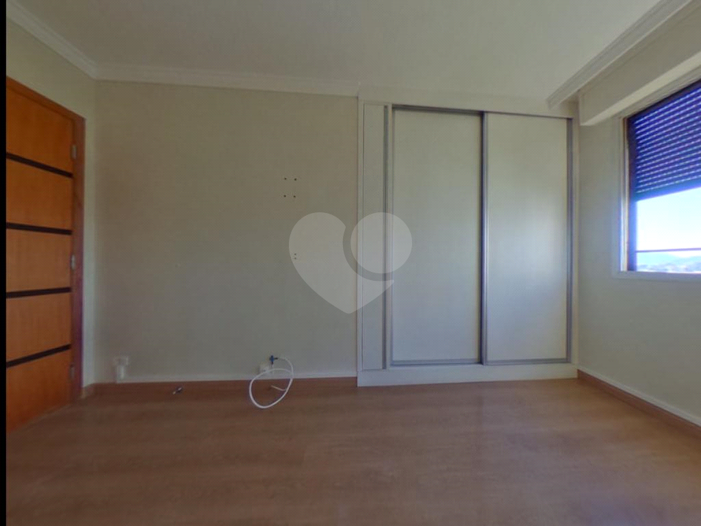 Apartamento 3 dormitórios, sendo 1 suíte e 2 vagas de garagem 