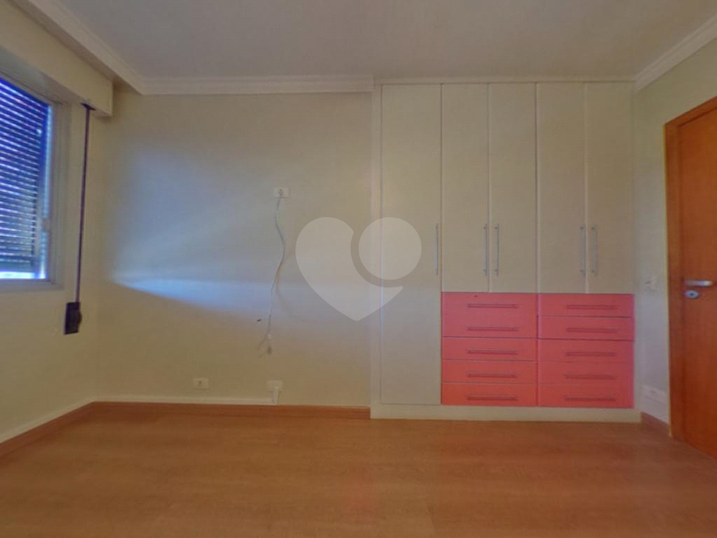 Apartamento 3 dormitórios, sendo 1 suíte e 2 vagas de garagem 