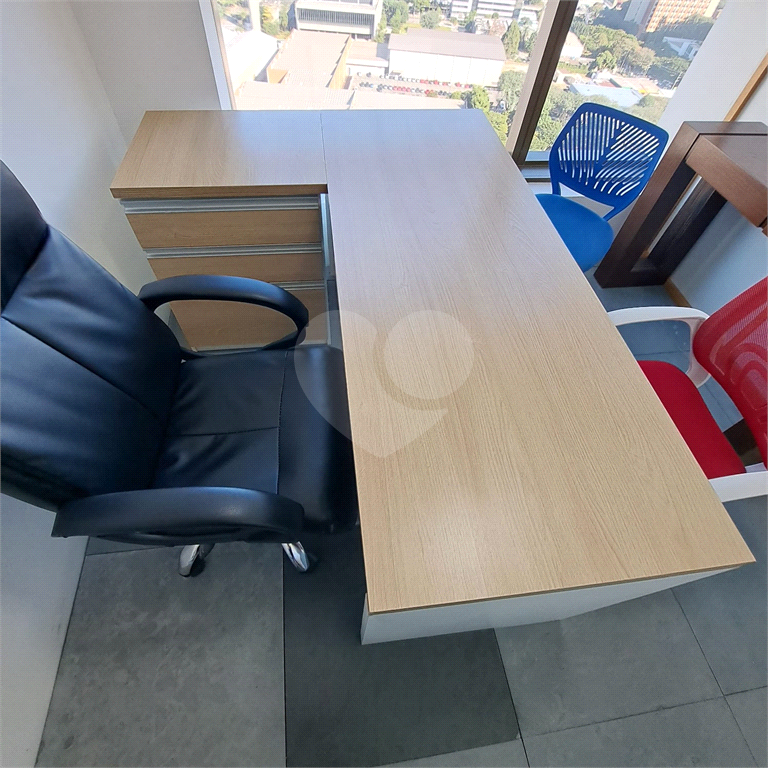 Sala comercial situado no centro empresarial de Alphaville, empreendimento novo, com infraestrutura 