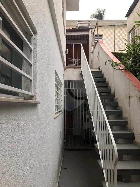 Sobrado a venda no bairro Água Fria com 4 quartos e 2 vagas