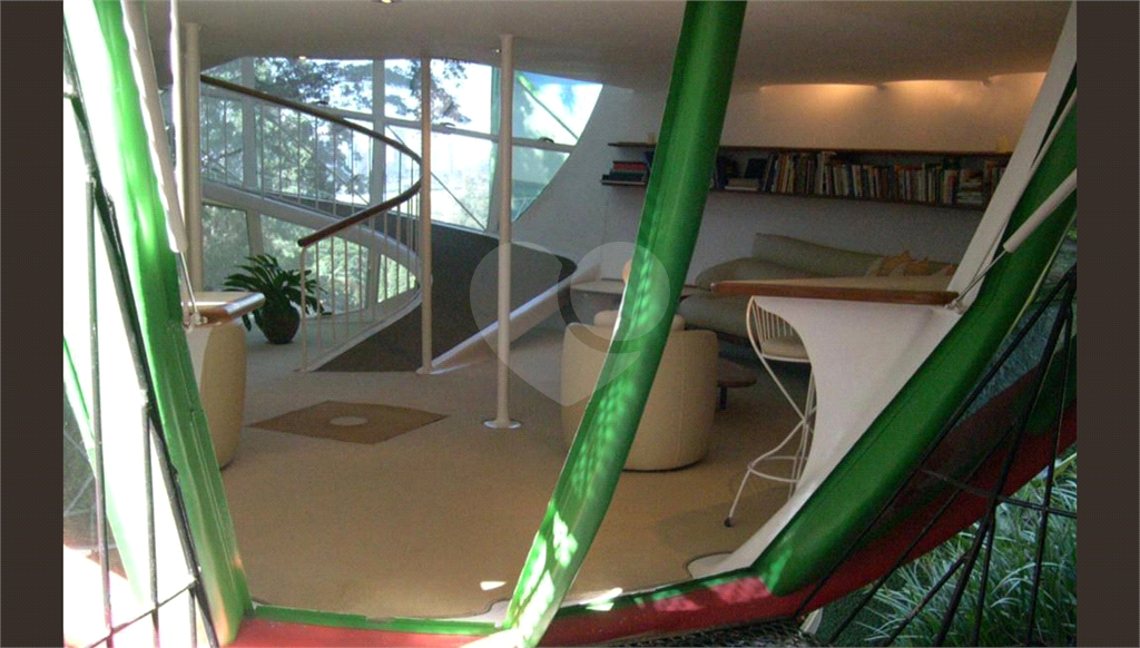 Projeto do arquiteto Eduardo Longo, esta é a segunda casa bola dele em SãoPaulo!