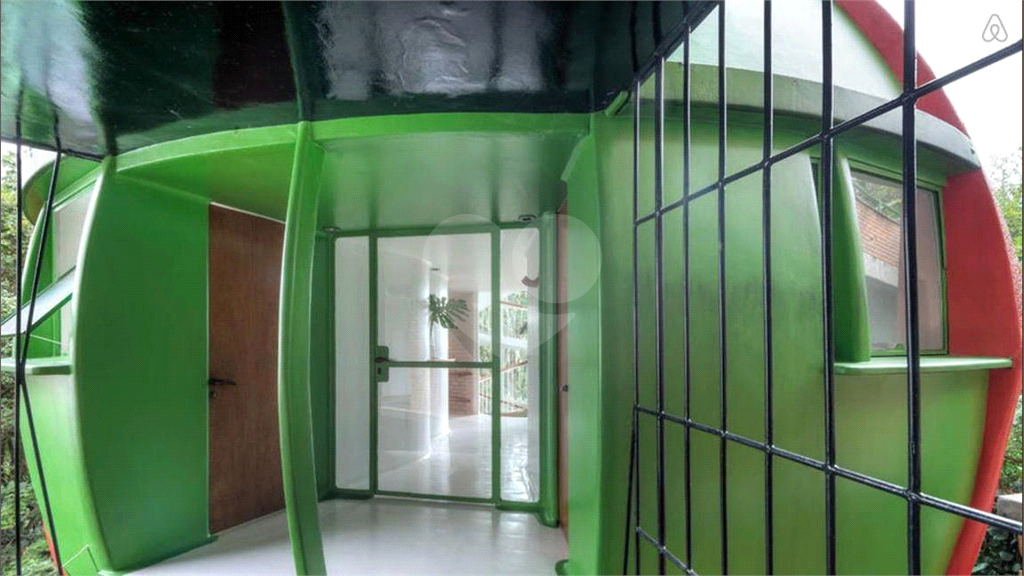 Projeto do arquiteto Eduardo Longo, esta é a segunda casa bola dele em SãoPaulo!