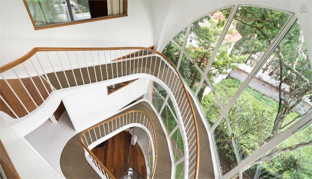Projeto do arquiteto Eduardo Longo, esta é a segunda casa bola dele em SãoPaulo!