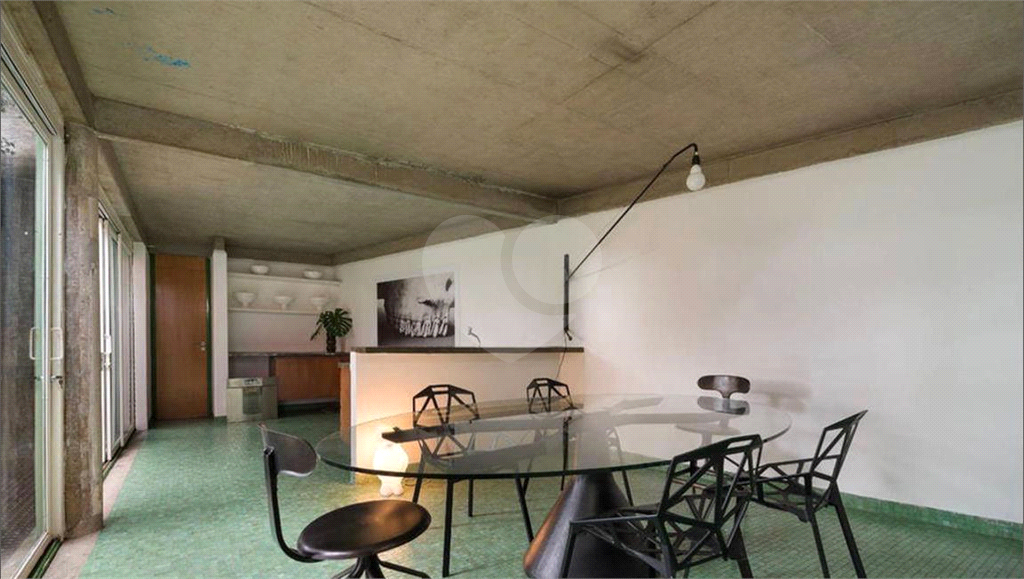 Projeto do arquiteto Eduardo Longo, esta é a segunda casa bola dele em SãoPaulo!