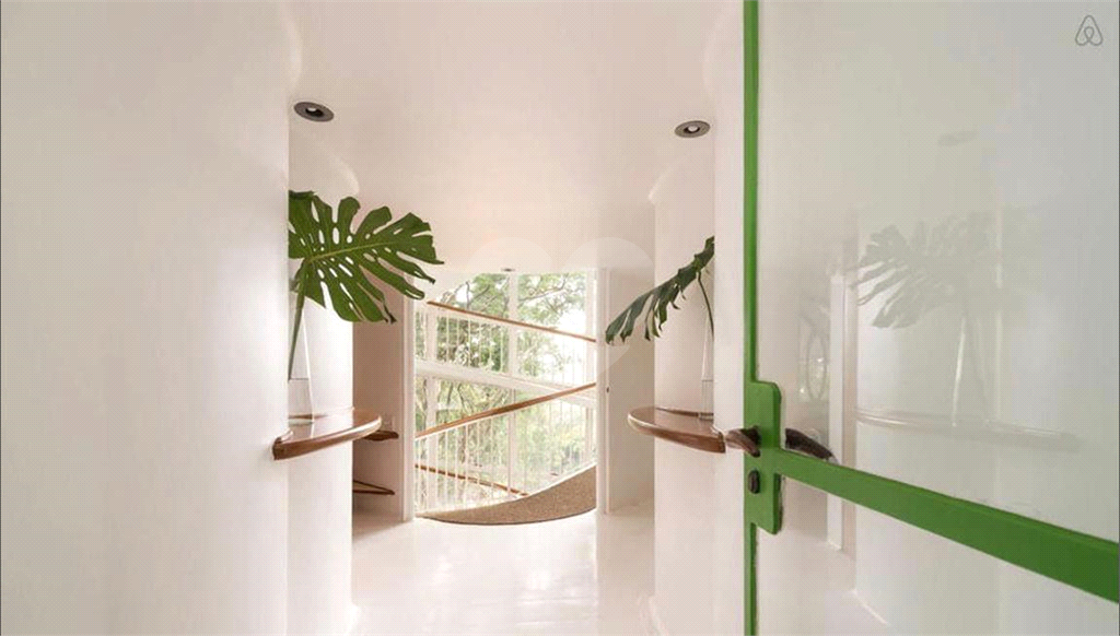 Projeto do arquiteto Eduardo Longo, esta é a segunda casa bola dele em SãoPaulo!