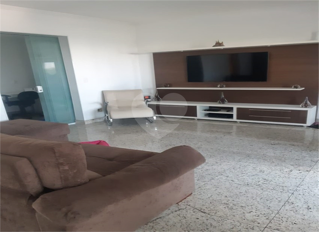 Apartamento à venda com 3 quartos, 157m² - Foto 46