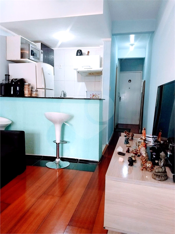 APARTAMENTO em SANTA CECÍLIA