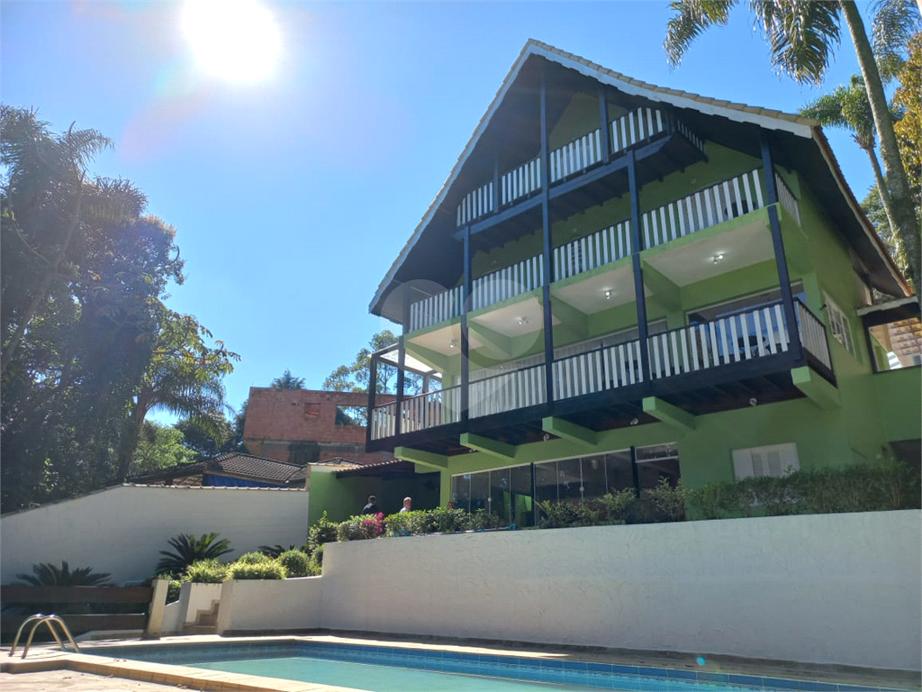 Serra da Cantareira Belíssimo imóvel em Condomínio com 6 dormitórios 7 Vagas piscina espaço gourmet!