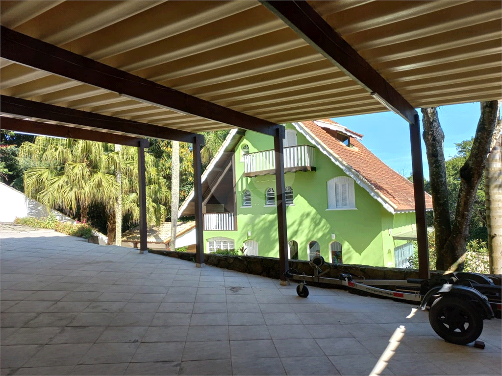 Serra da Cantareira Belíssimo imóvel em Condomínio com 6 dormitórios 7 Vagas piscina espaço gourmet!