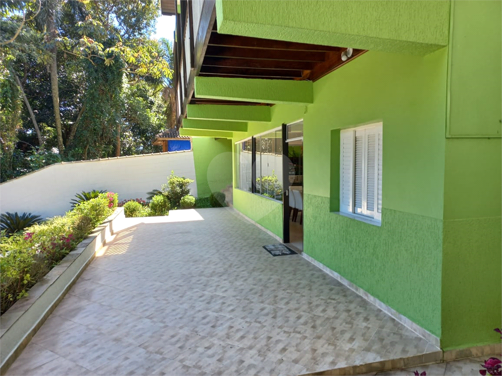 Serra da Cantareira Belíssimo imóvel em Condomínio com 6 dormitórios 7 Vagas piscina espaço gourmet!