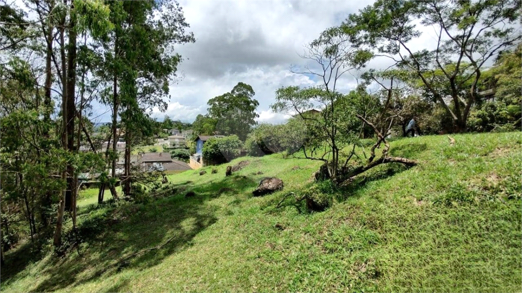 Terreno a venda no Embu das Artes 