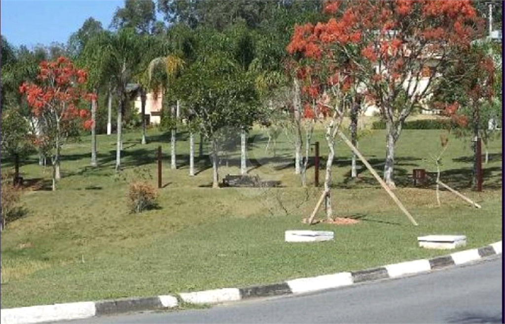 Terreno a venda no Embu das Artes 