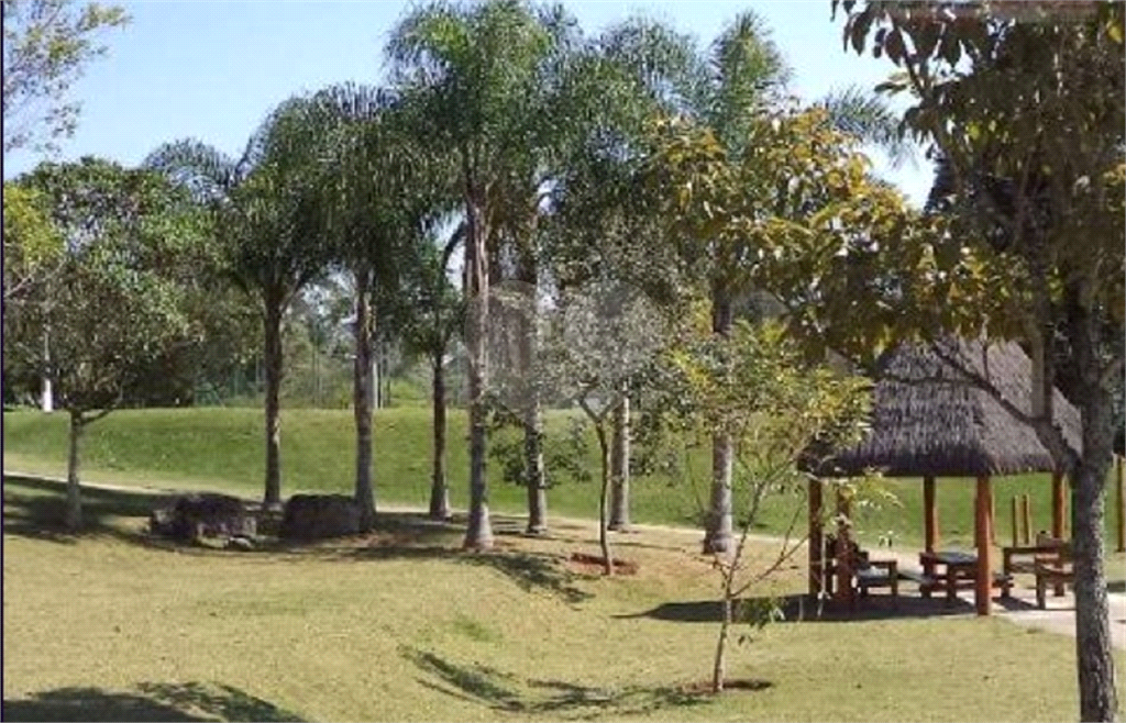 Terreno a venda no Embu das Artes 
