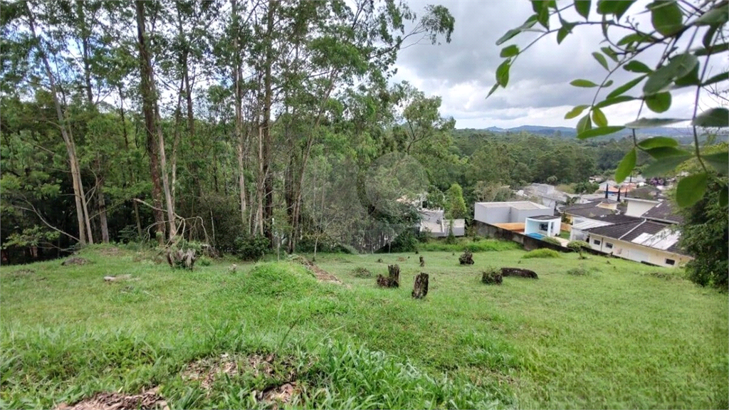 Terreno a venda no Embu das Artes 