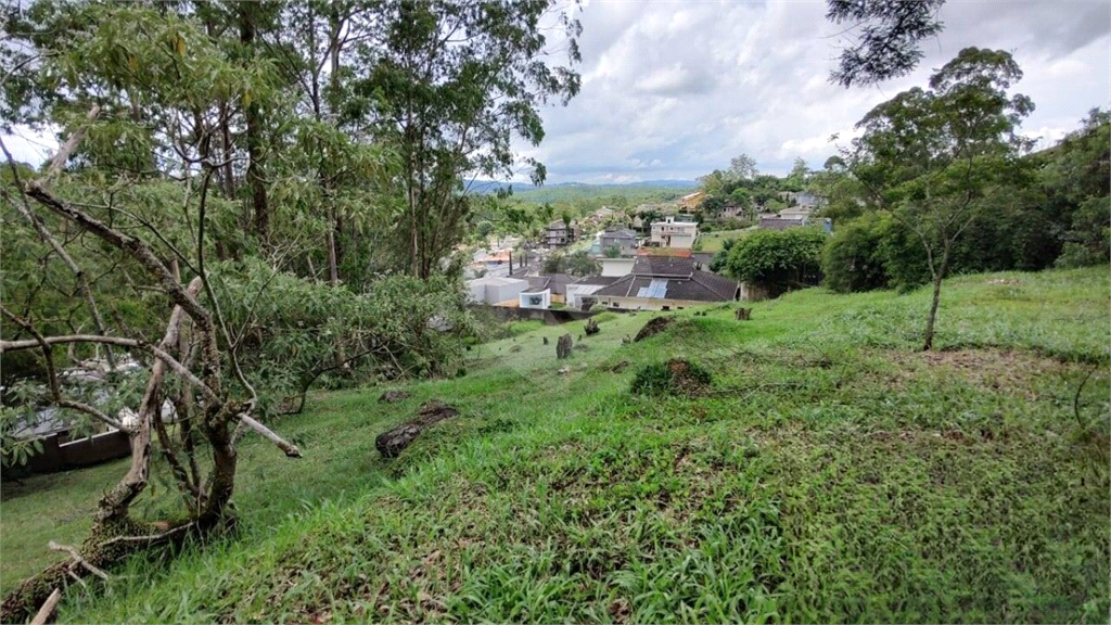 Terreno a venda no Embu das Artes 
