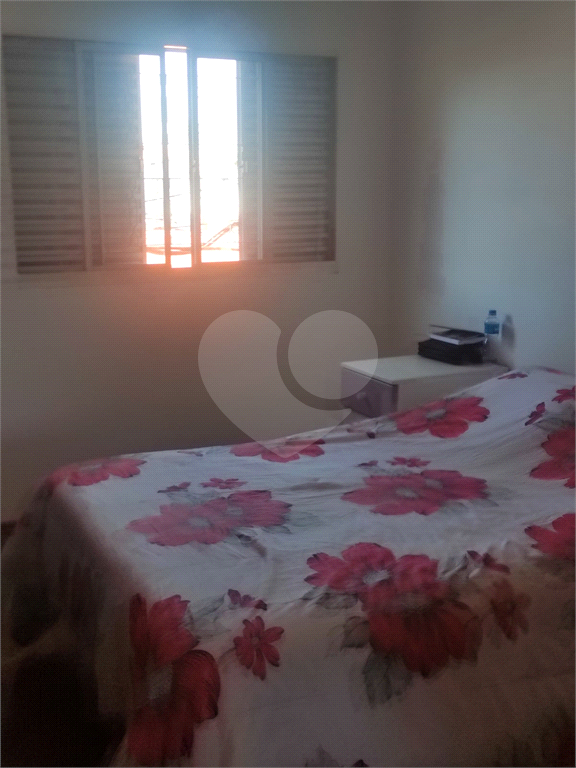 Sobrado à venda com 3 quartos, 200m² - Foto 14