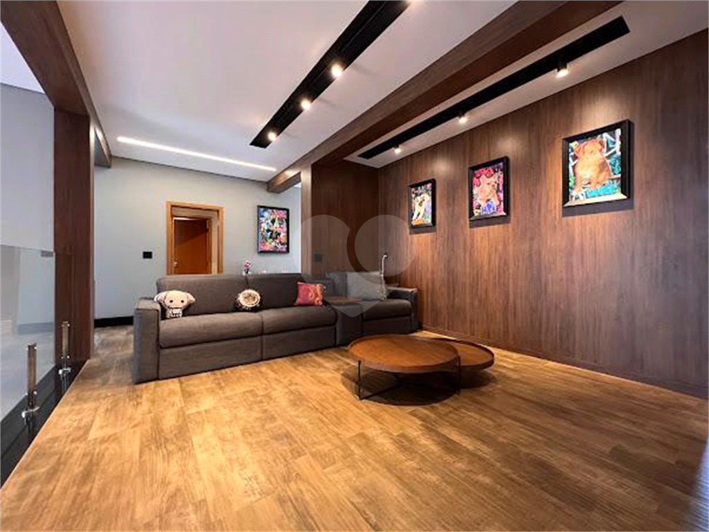 Linda Casa em Atibaia 4 suítes  mobiliada