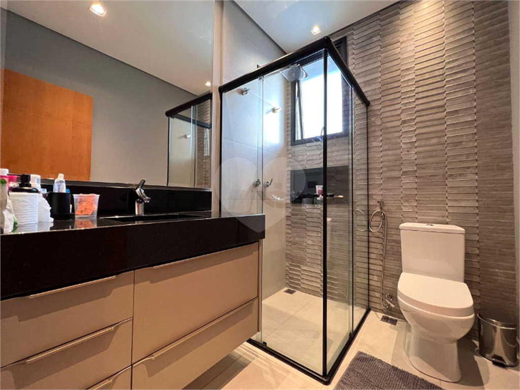 Linda Casa em Atibaia 4 suítes  mobiliada