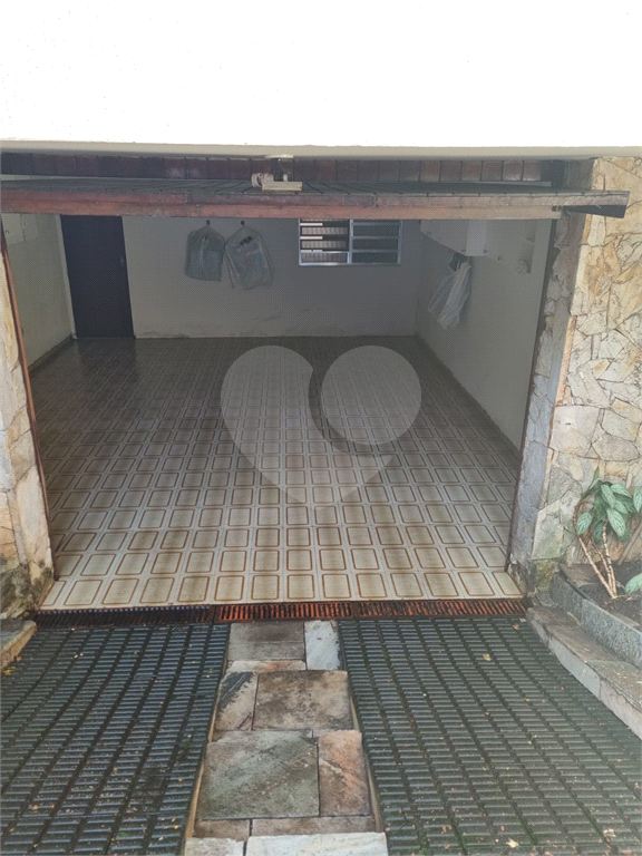 Localização privilegiada no Horto Florestal