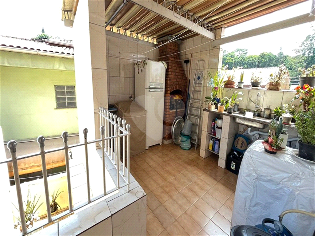 Localização privilegiada no Horto Florestal