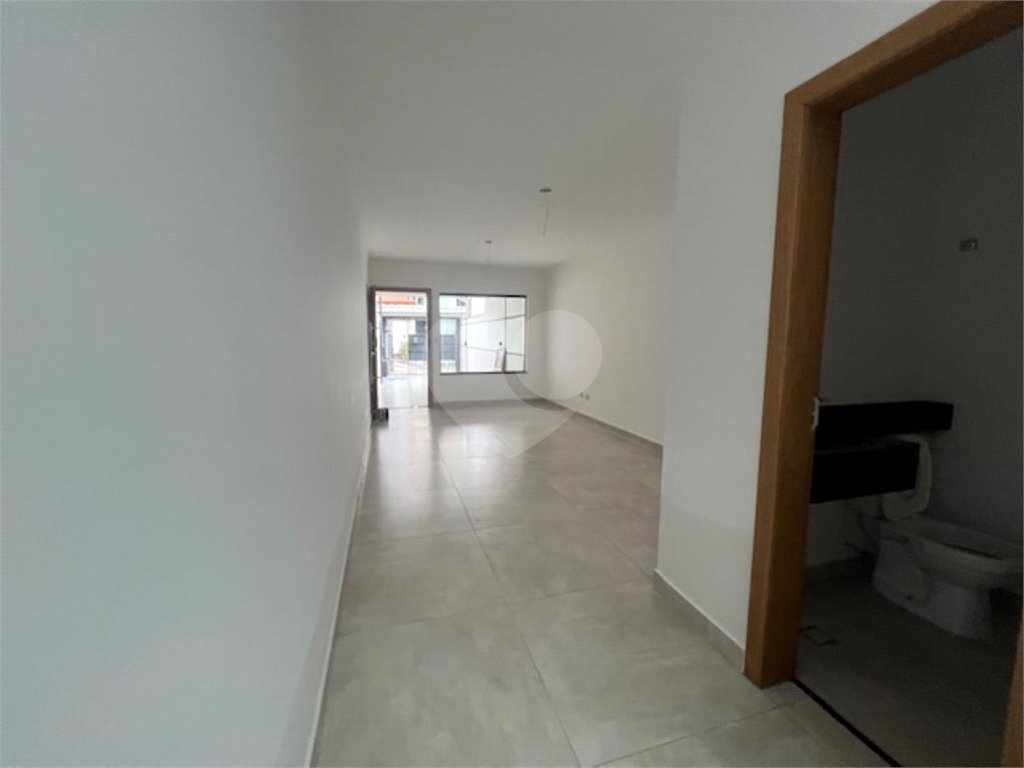 Sobrado novo com 130m2 3 suites e 3 vagas