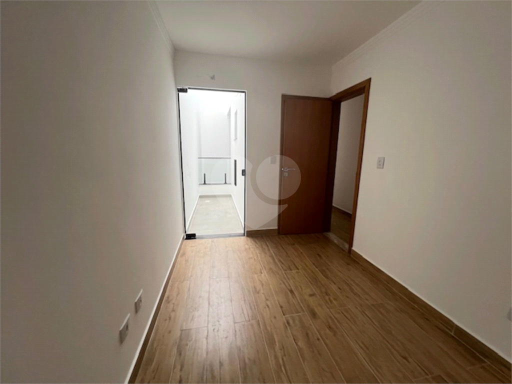 Sobrado novo com 130m2 3 suites e 3 vagas