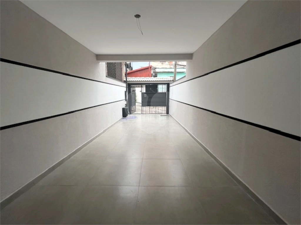 Sobrado novo com 130m2 3 suites e 3 vagas