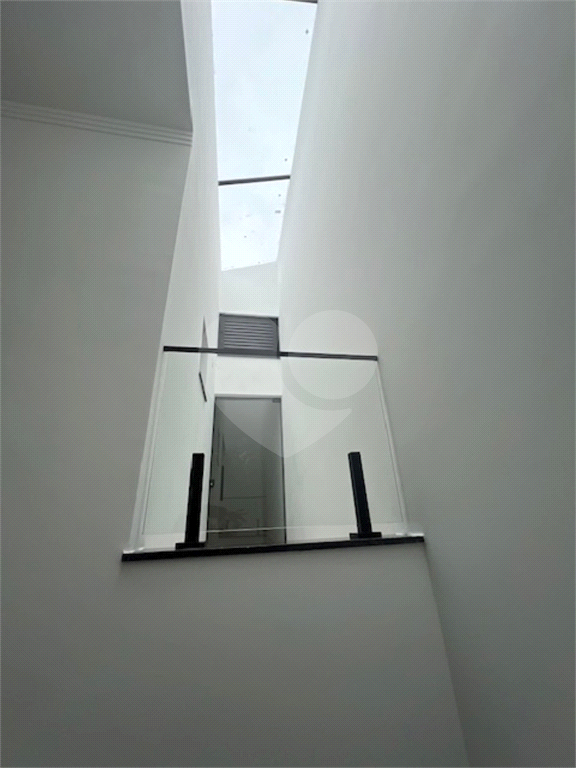 Sobrado novo com 130m2 3 suites e 3 vagas