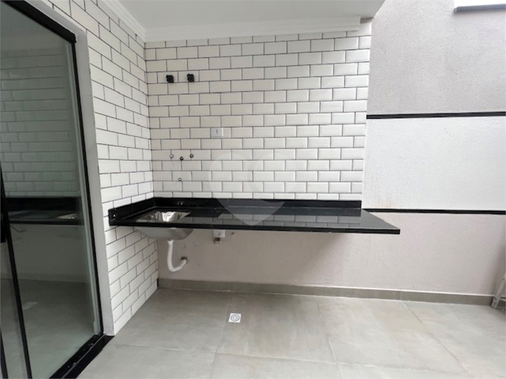 Sobrado novo com 130m2 3 suites e 3 vagas