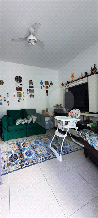 Casa Sobrado em Condomínio Fechado com Lago Particular