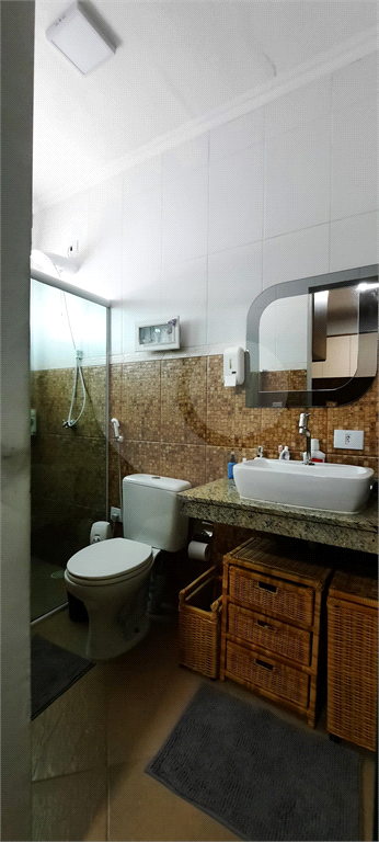 Casa Sobrado em Condomínio Fechado com Lago Particular