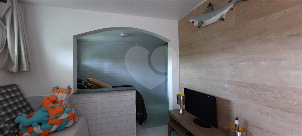 Casa Sobrado em Condomínio Fechado com Lago Particular