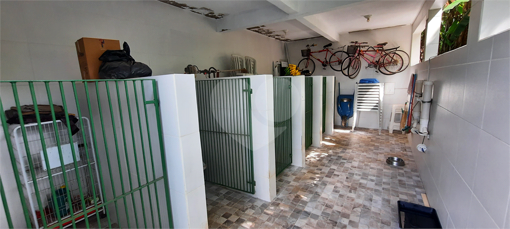 Casa Sobrado em Condomínio Fechado com Lago Particular