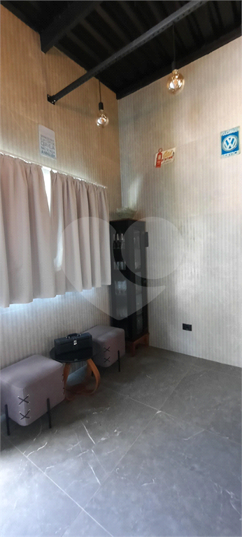 Casa Sobrado em Condomínio Fechado com Lago Particular