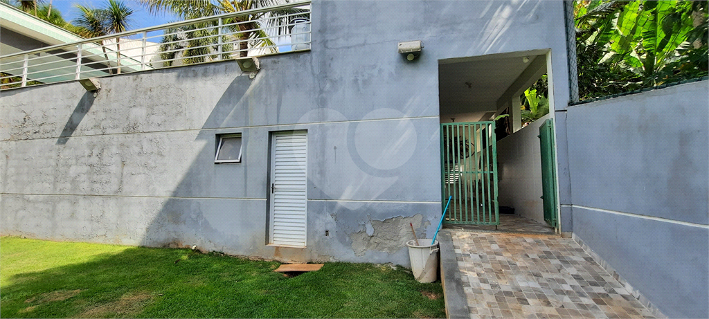 Casa Sobrado em Condomínio Fechado com Lago Particular