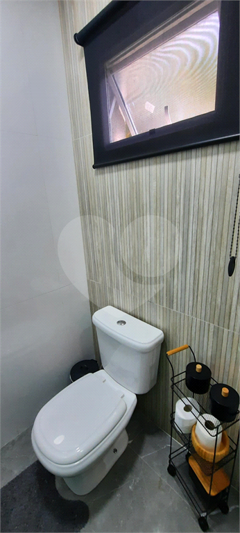 Casa Sobrado em Condomínio Fechado com Lago Particular