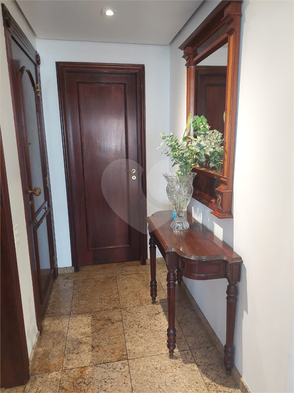 APARTAMENTO em PERDIZES