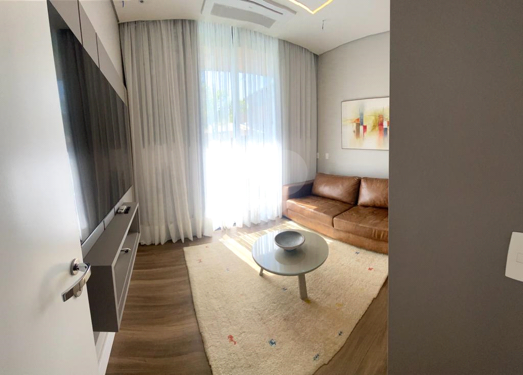 Belíssima casa em condomínio Porto Feliz.