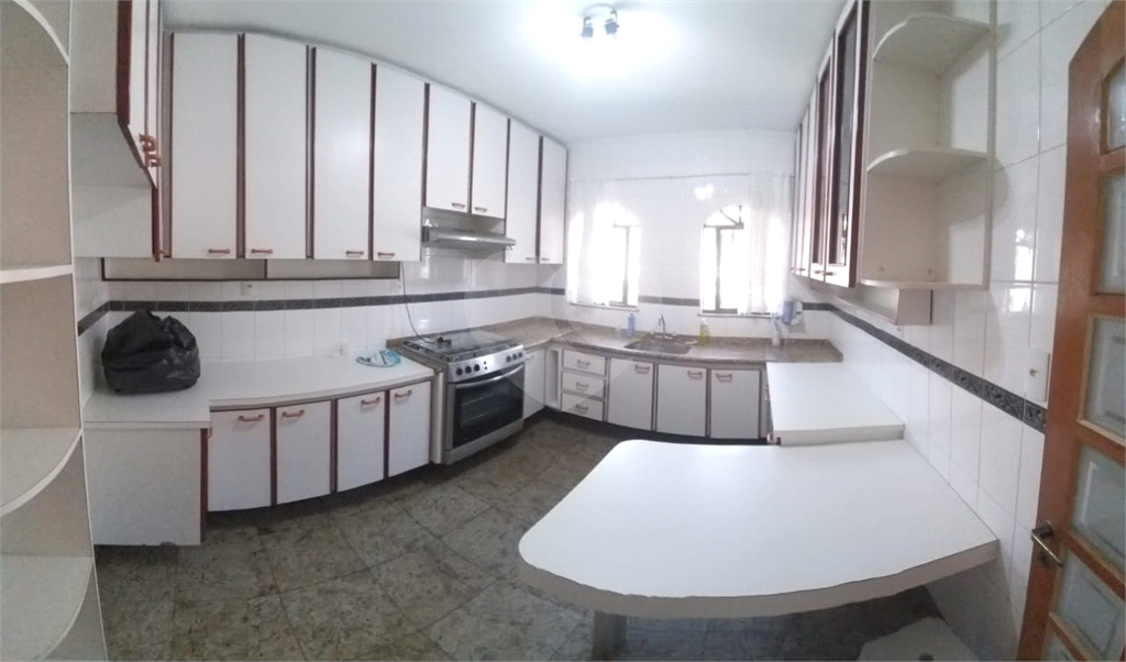 Casa a Venda com 230 m2