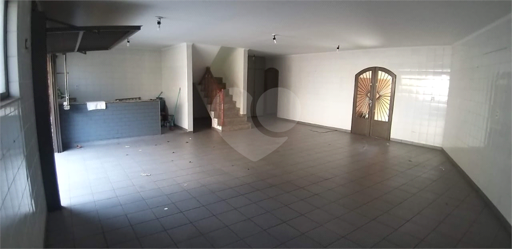 Casa a Venda com 230 m2