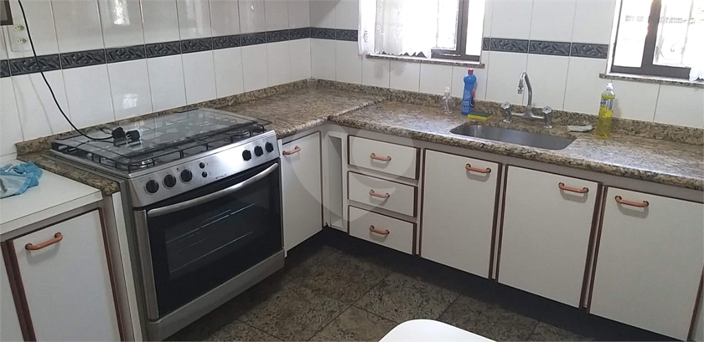 Casa a Venda com 230 m2